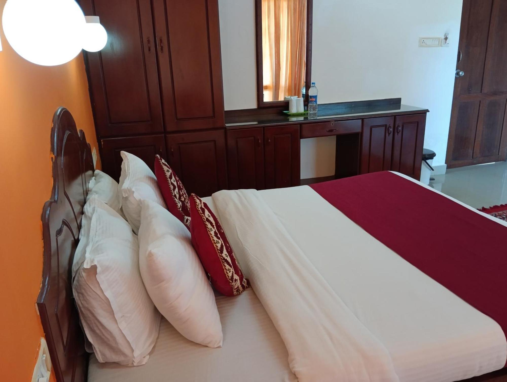 Vedantha Inn كوفالام المظهر الخارجي الصورة