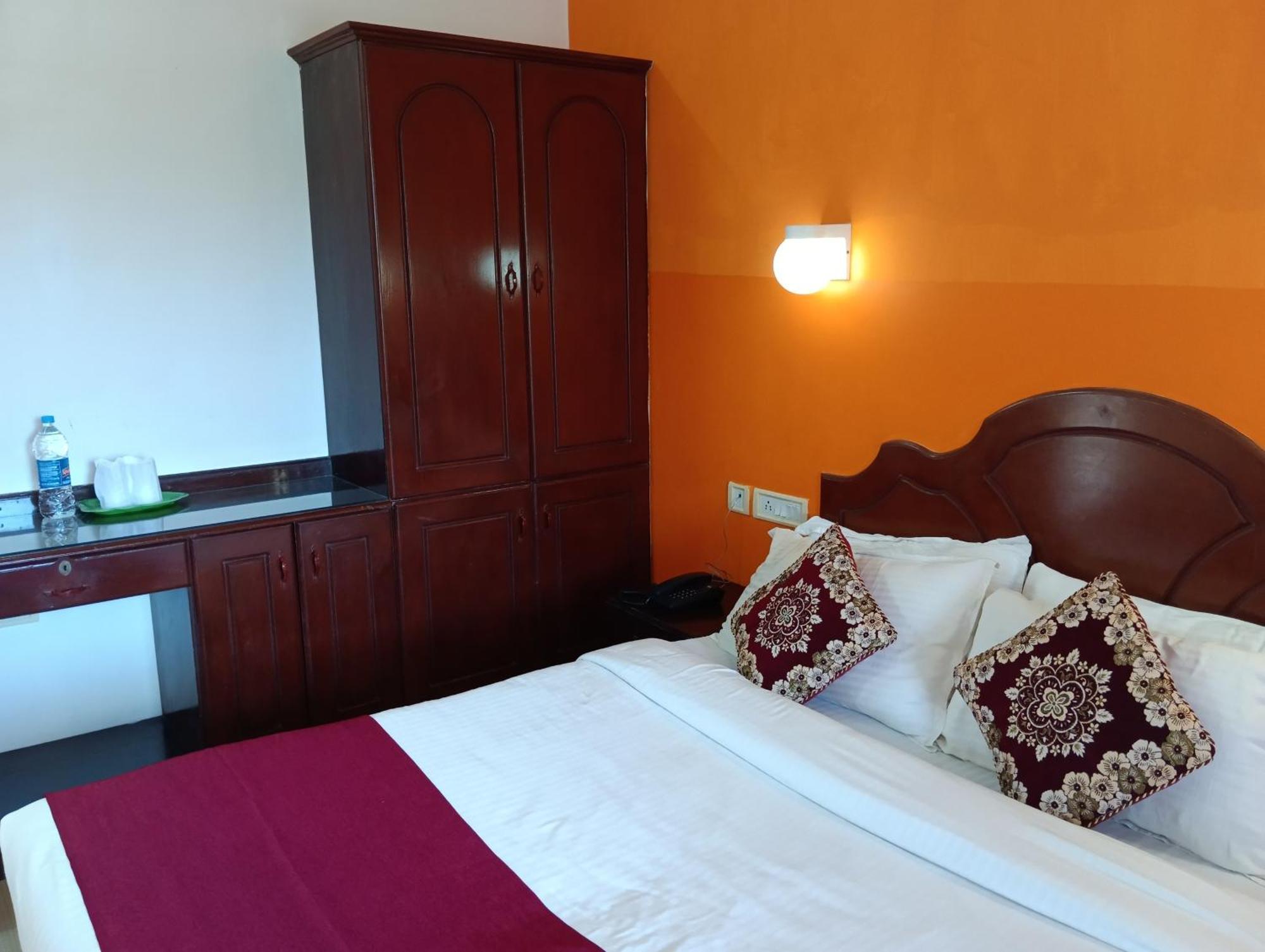 Vedantha Inn كوفالام المظهر الخارجي الصورة