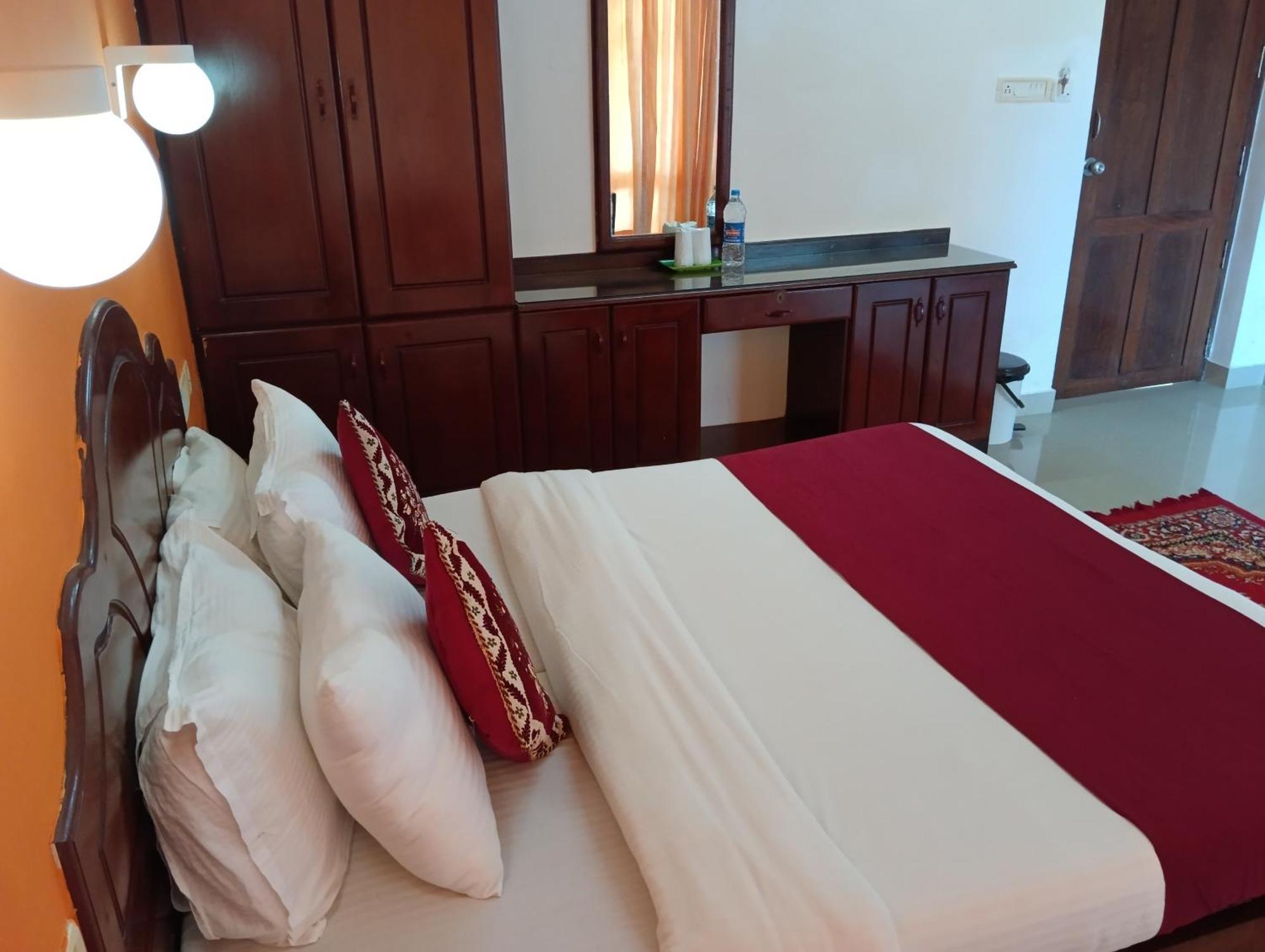 Vedantha Inn كوفالام المظهر الخارجي الصورة