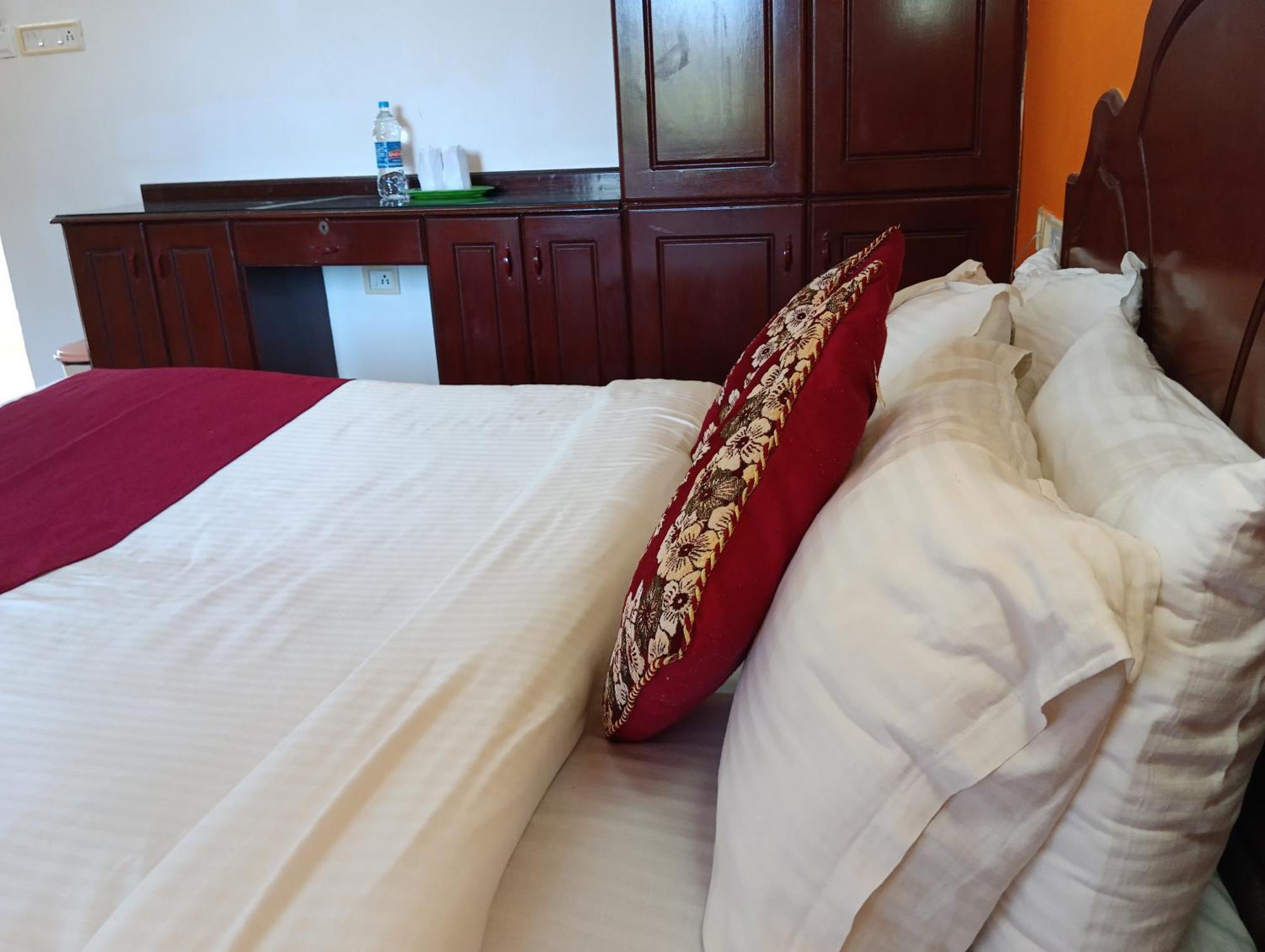 Vedantha Inn كوفالام المظهر الخارجي الصورة